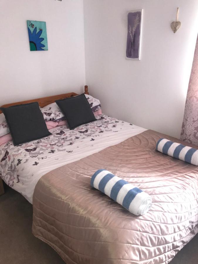Modern And Bright Home In Quiet And Central Area Inverness Bagian luar foto