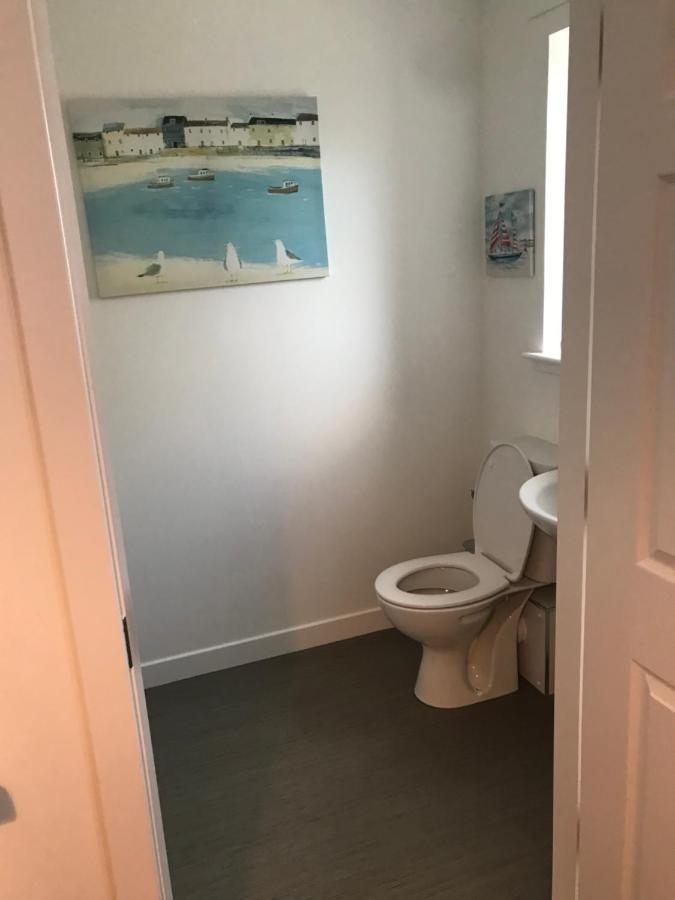 Modern And Bright Home In Quiet And Central Area Inverness Bagian luar foto