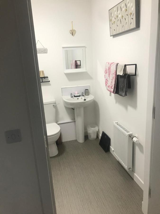 Modern And Bright Home In Quiet And Central Area Inverness Bagian luar foto